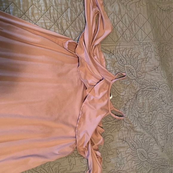 Pink blush maternity dress - Picture 2 of 3